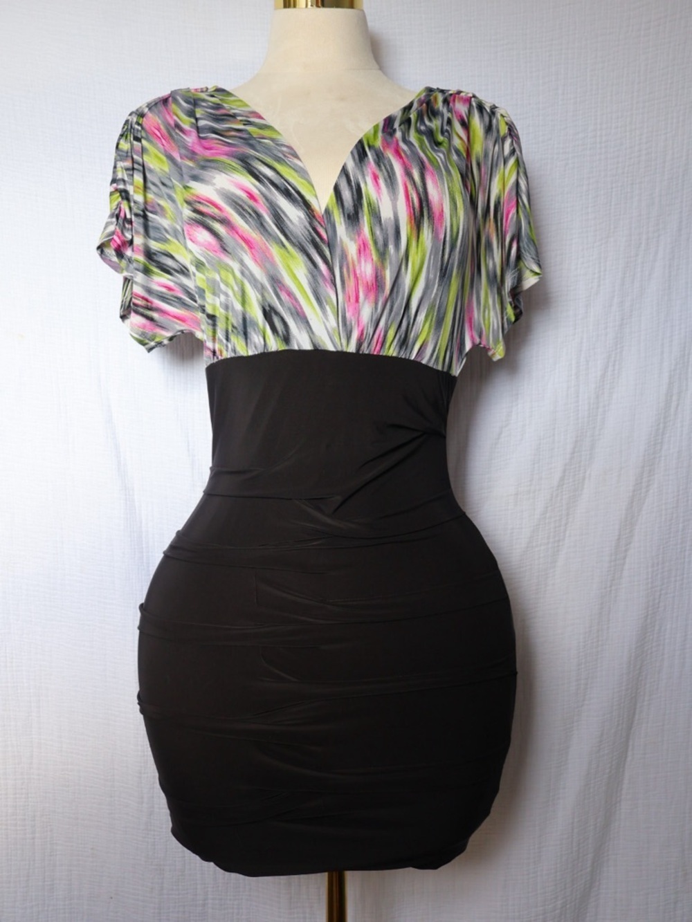 Charlotte Russe Black and Gray Abstract Print Dress with Pink Accents